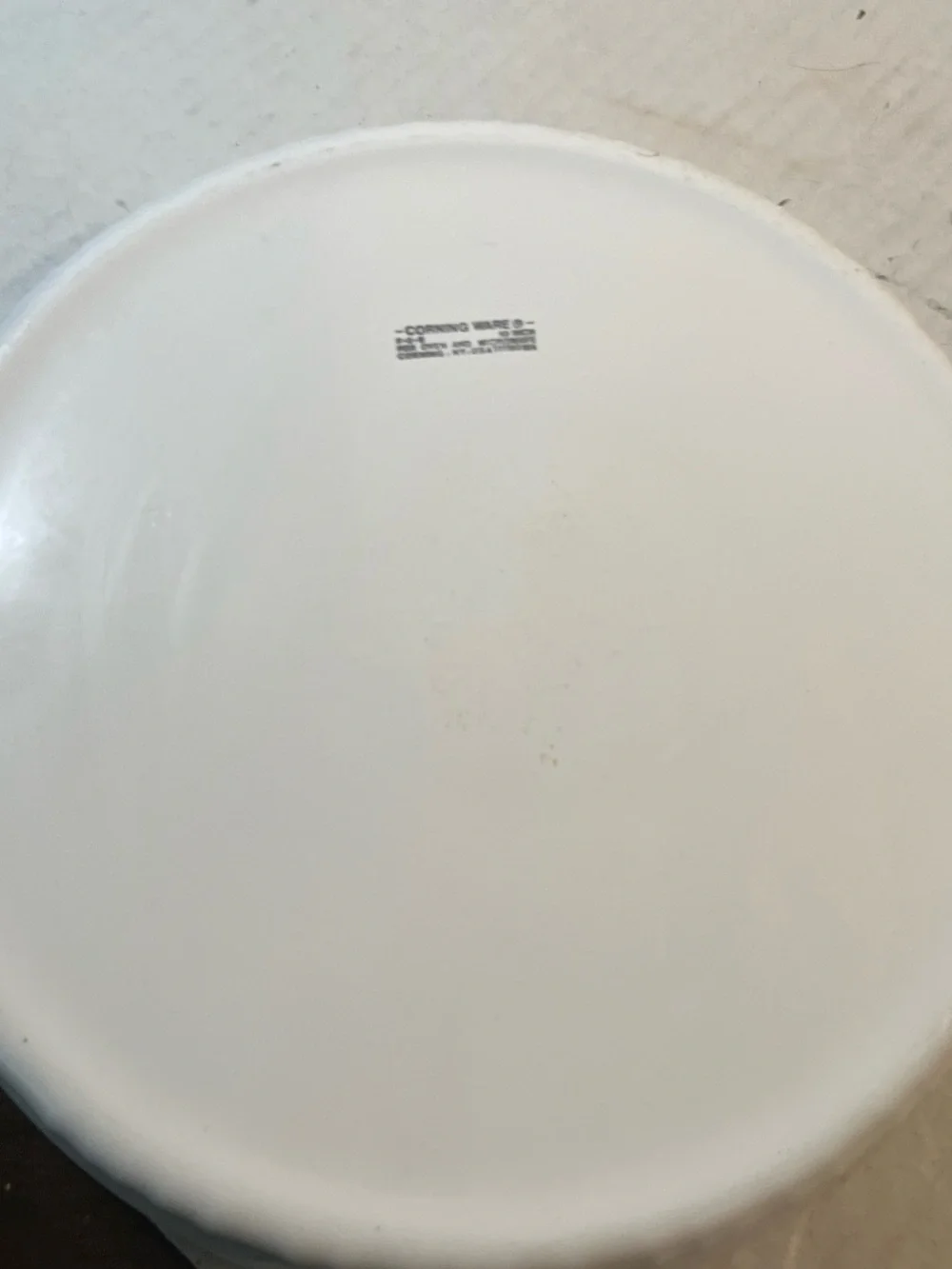 Corningware White Ceramic Round Plate - Smooth Gloss
